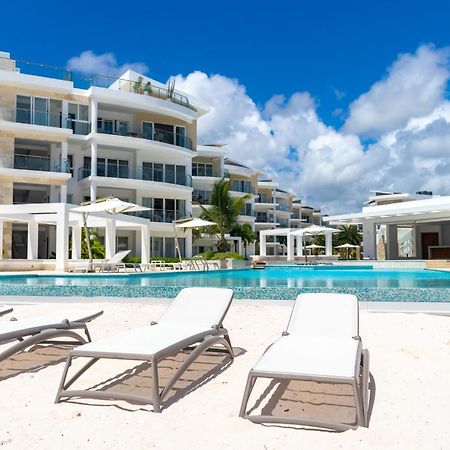 Family Getaway Apartment - Right On The Beach Пунта Кана Екстериор снимка